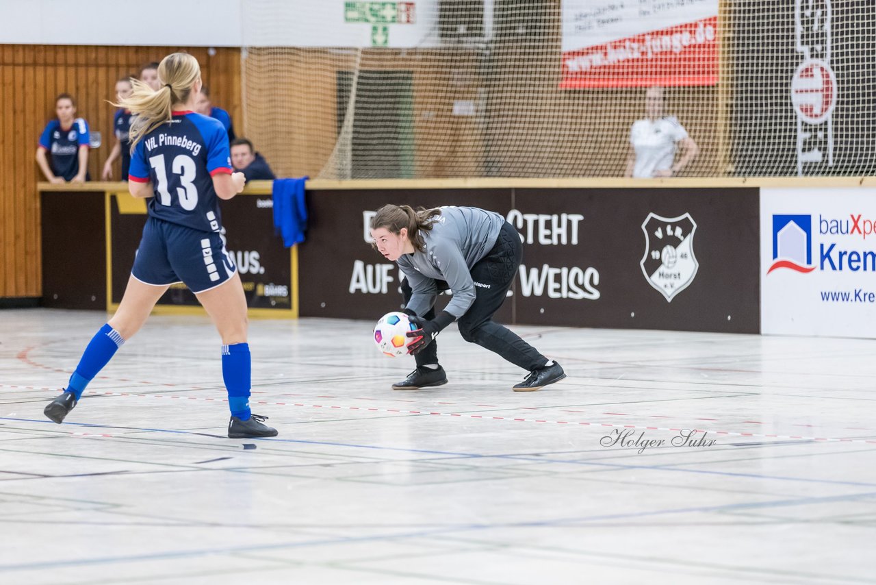 Bild 145 - VR Bank Cup Horst